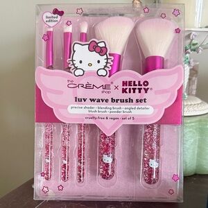 Crème x Hello Kitty Luv Wave Brush Set - Pink